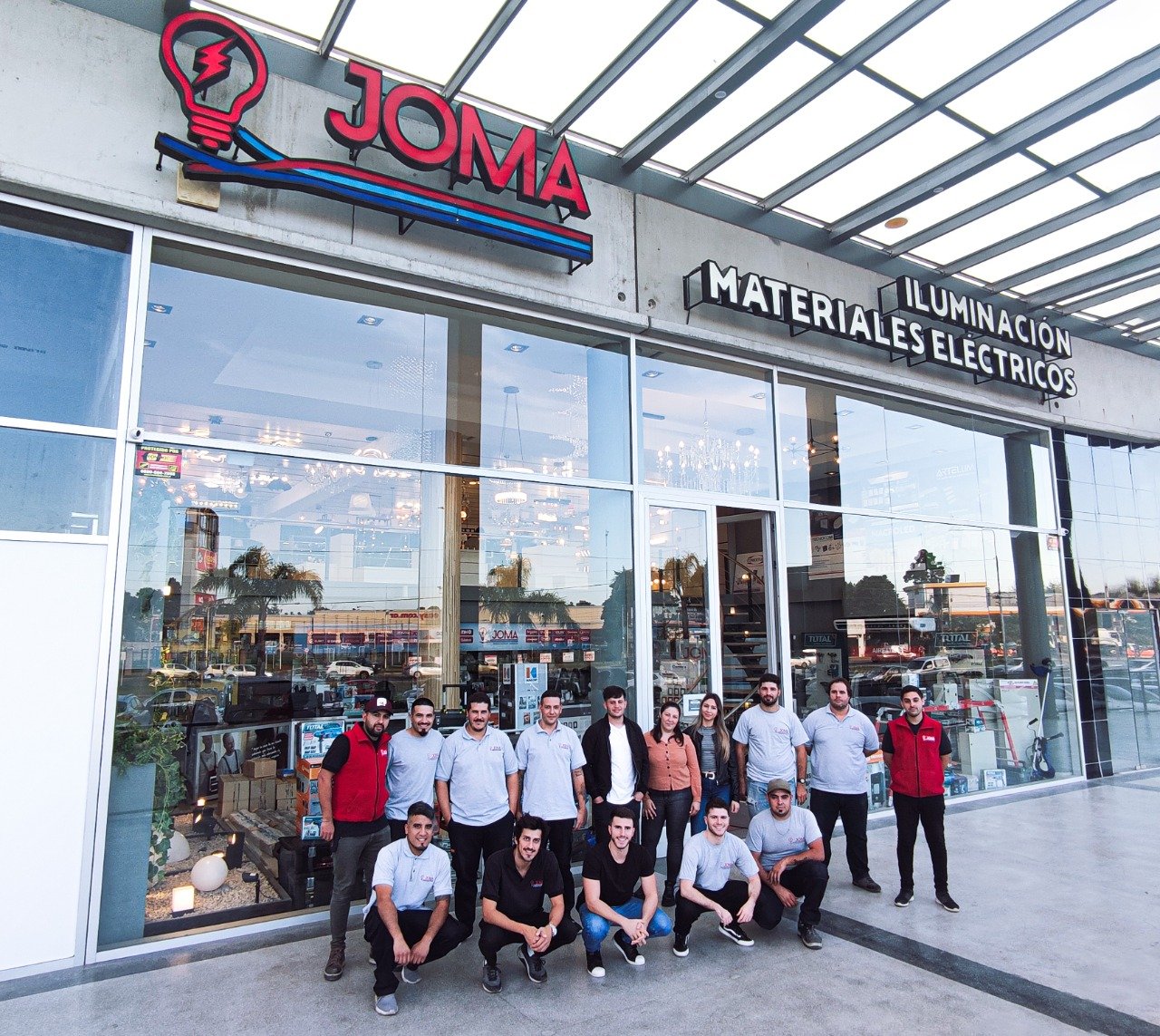 Equipo JOMA Materiales Eléctricos